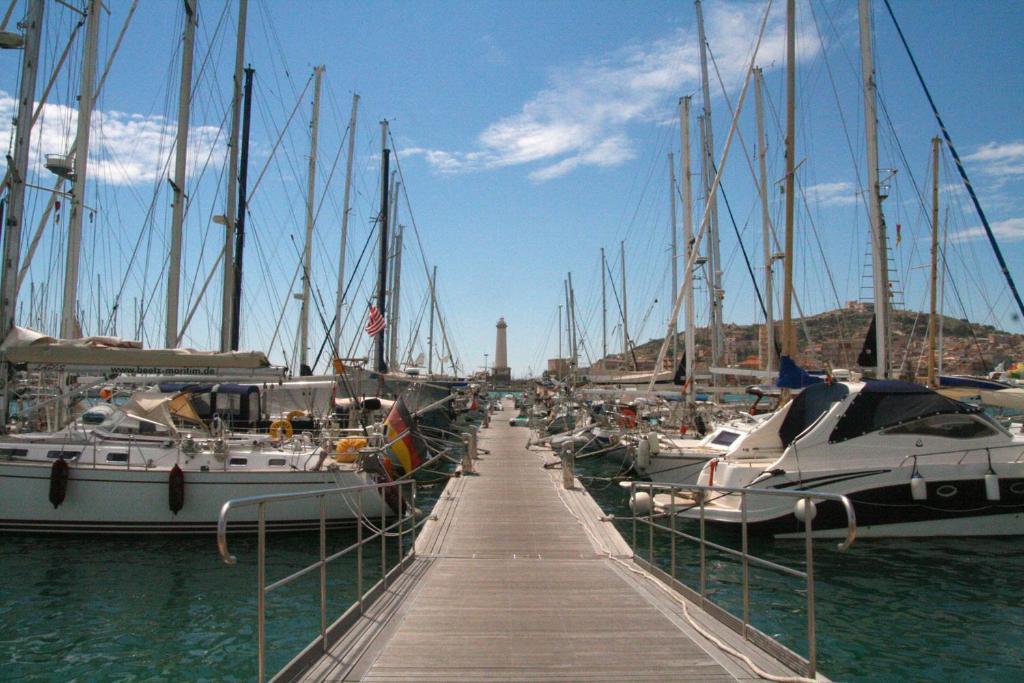 Al Faro 3*