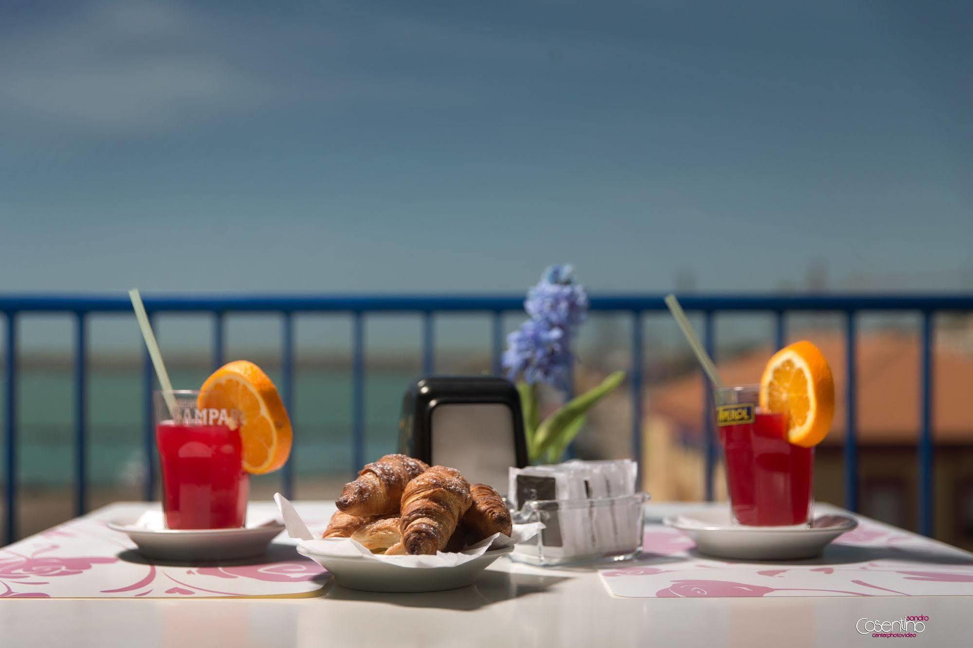 Hotel Al Faro 3*